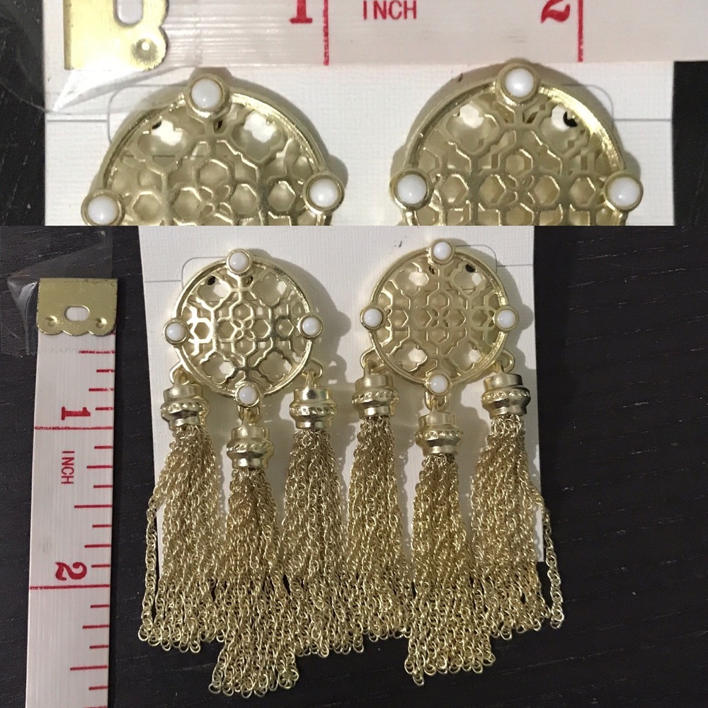 NWT Kendra Scott Adams Gold Tassel Earrings - Picture 4 of 4